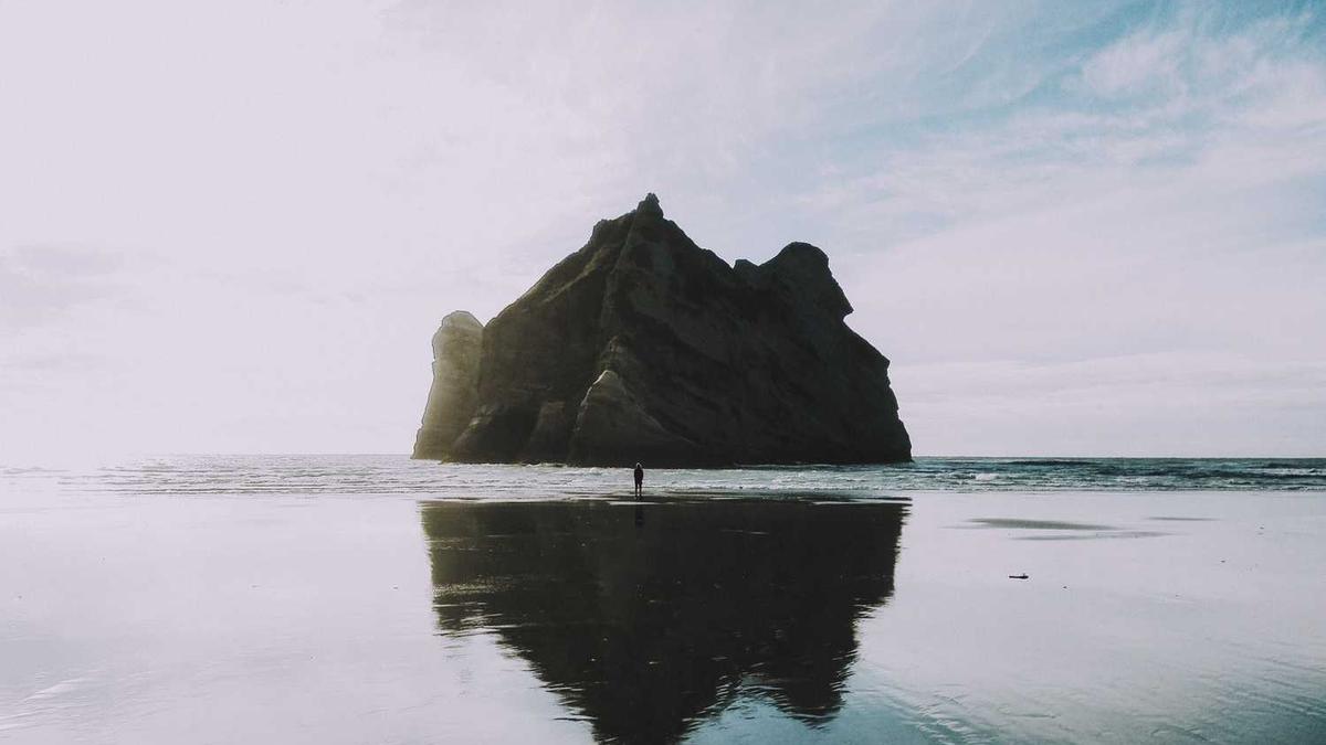 江西九江位于四川南充是南方,还是东方,江西本身属于什么方向?