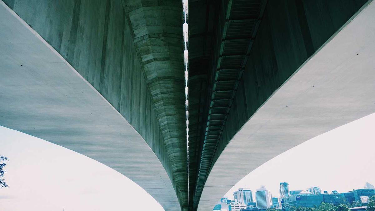 南宁和呼和浩特哪个城市人口更多