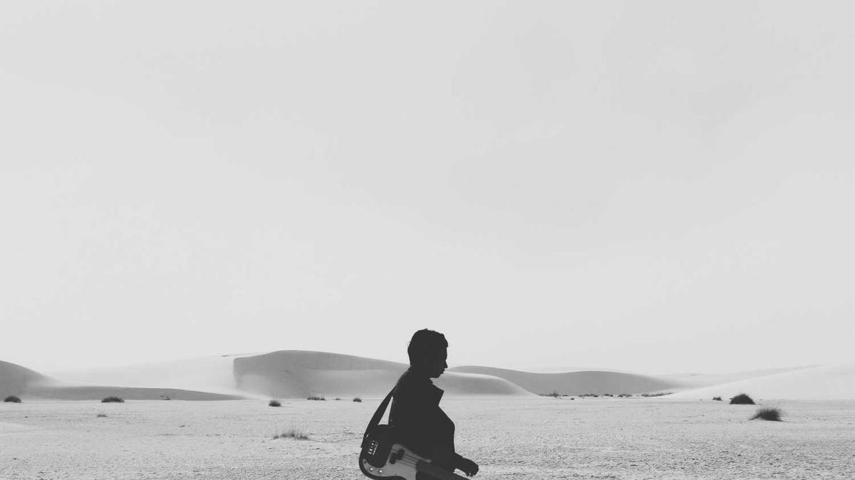 收评:沪指跌1%再失3000点 50余股跌停工业大麻概念现跌停潮